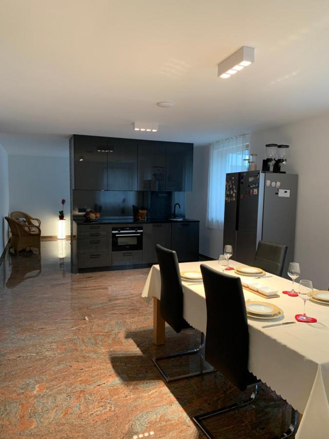 Mosaikhaus Smart Home Wurselen Luaran gambar