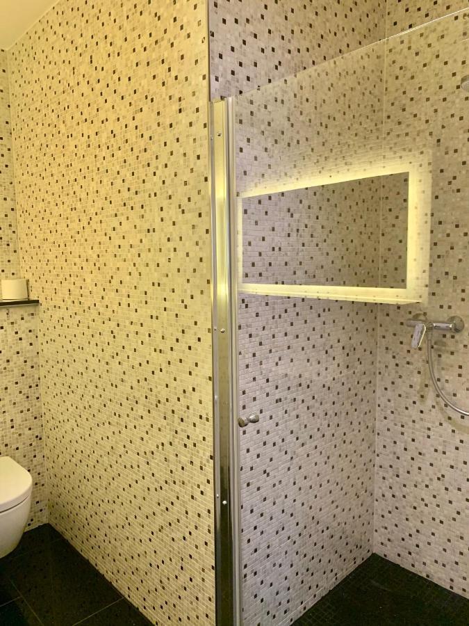 Mosaikhaus Smart Home Wurselen Luaran gambar