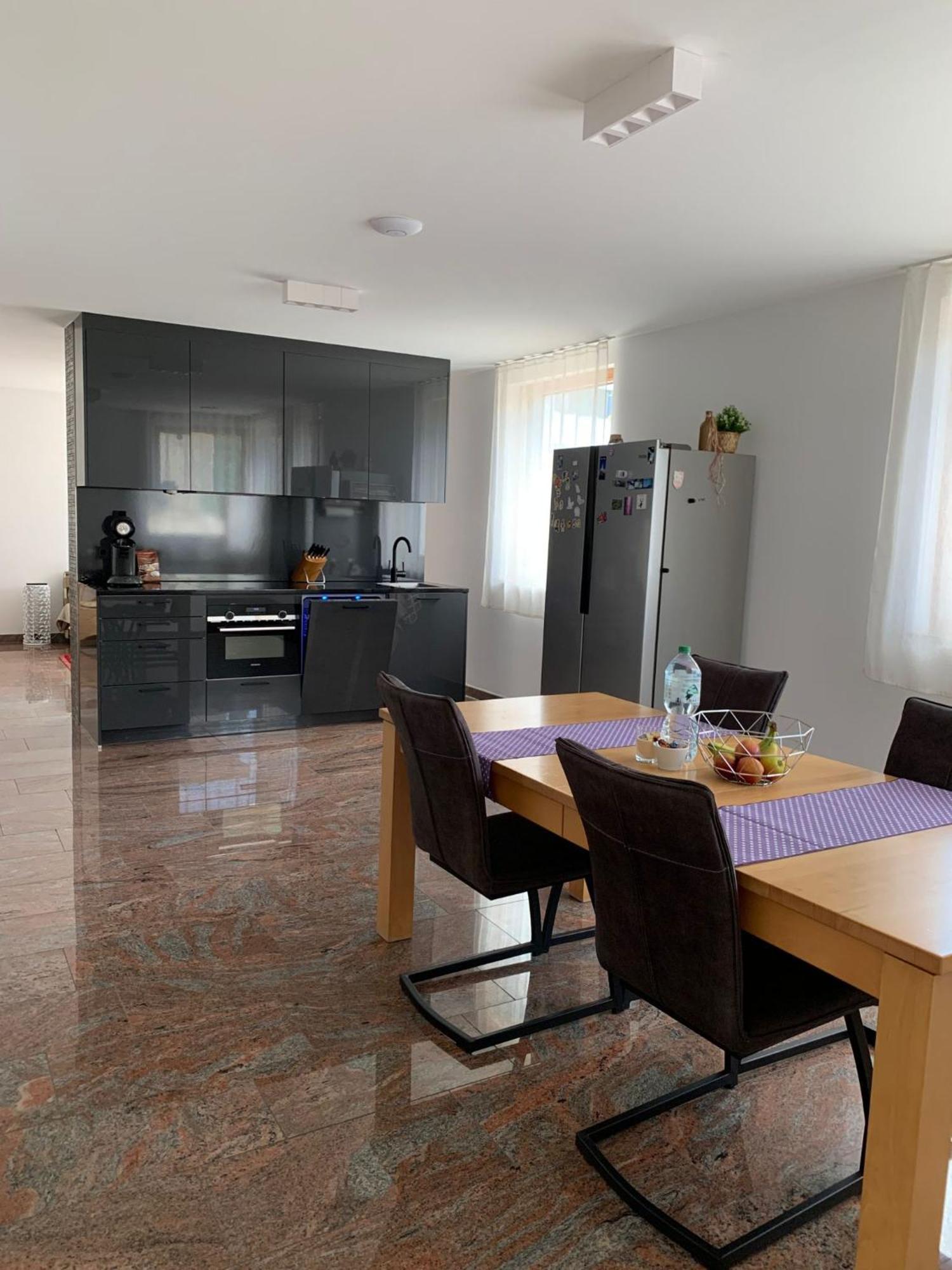 Mosaikhaus Smart Home Wurselen Luaran gambar
