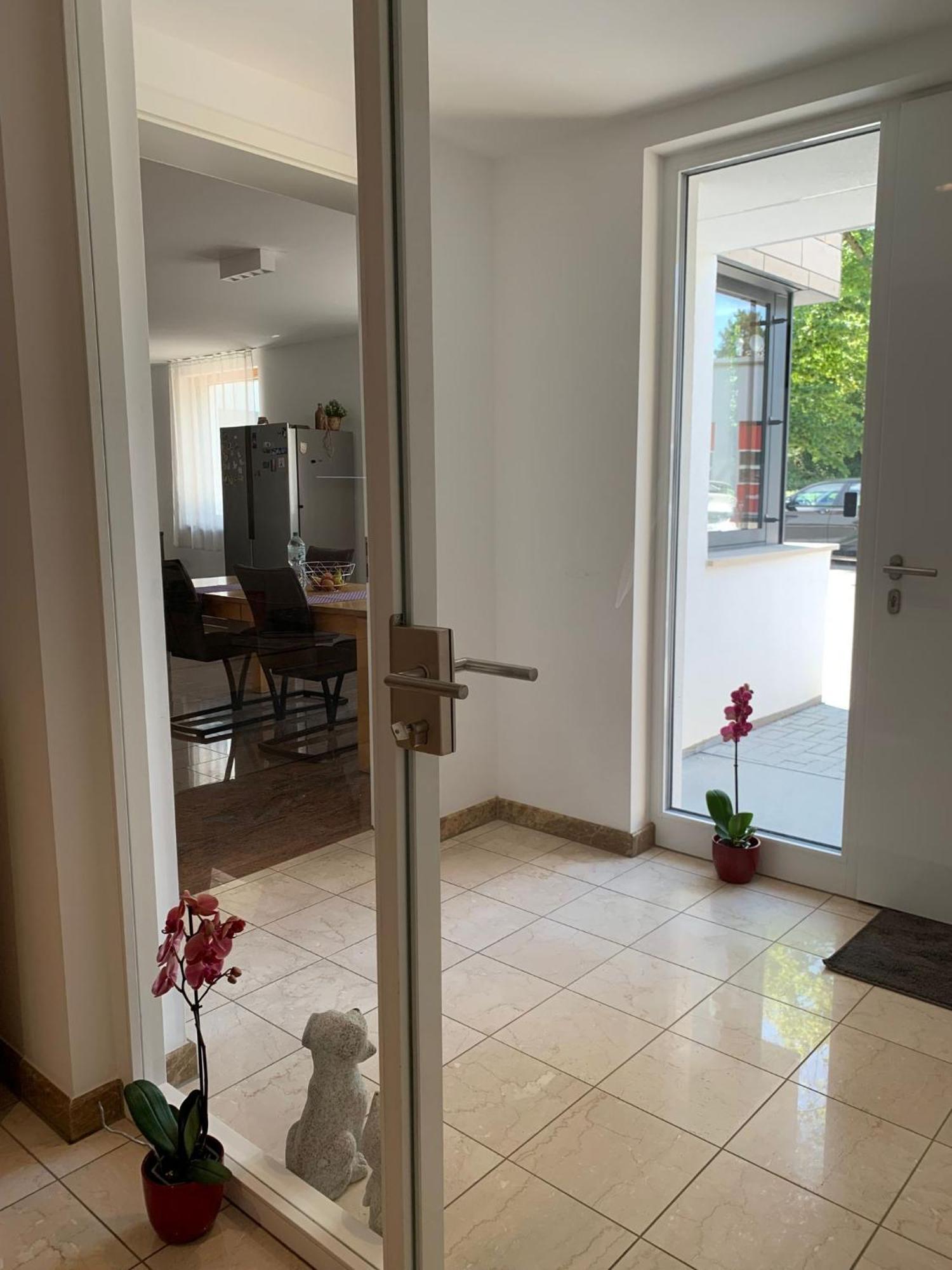 Mosaikhaus Smart Home Wurselen Luaran gambar