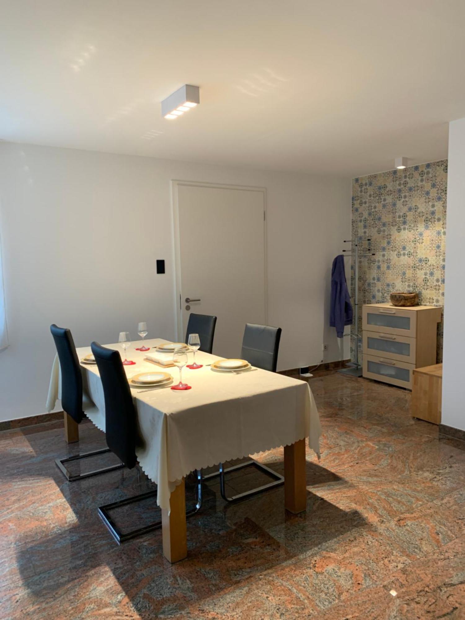 Mosaikhaus Smart Home Wurselen Luaran gambar